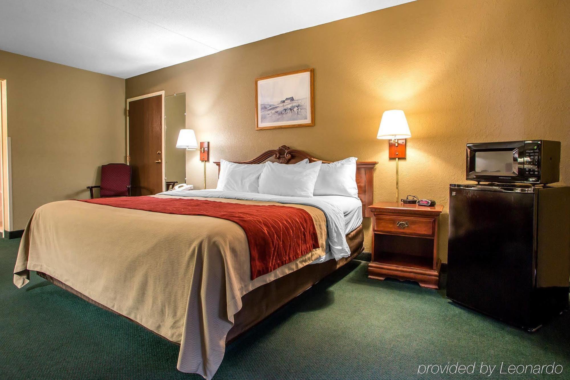 Super 8 By Wyndham Chambersburg I-81 Hotell Exteriör bild
