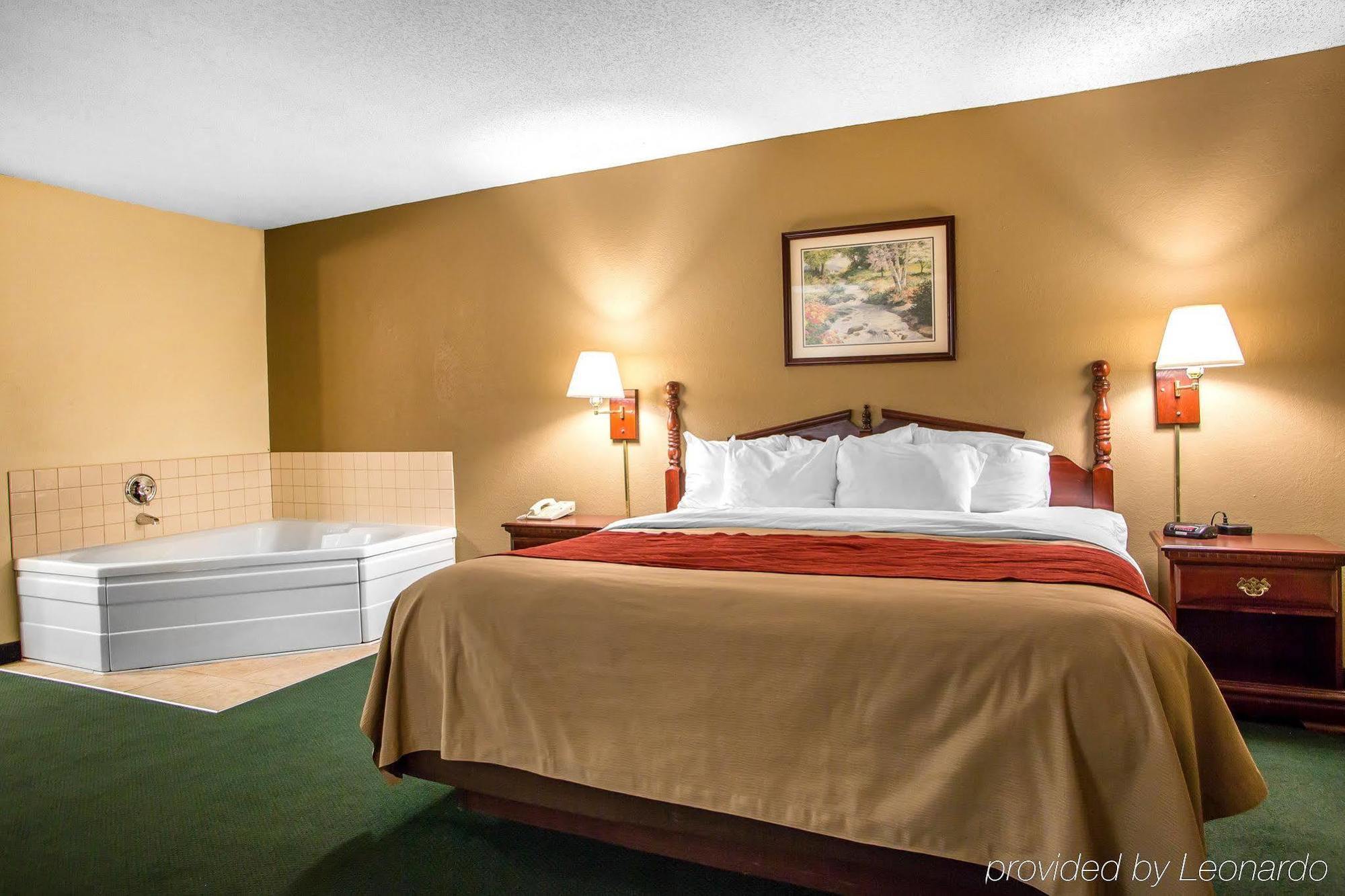 Super 8 By Wyndham Chambersburg I-81 Hotell Exteriör bild