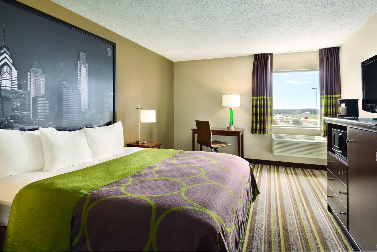 Super 8 By Wyndham Chambersburg I-81 Hotell Exteriör bild