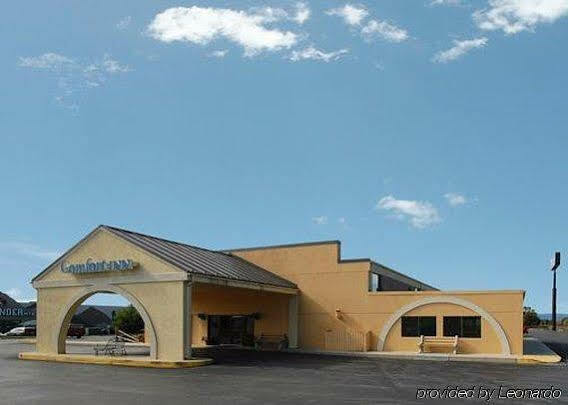 Super 8 By Wyndham Chambersburg I-81 Hotell Exteriör bild